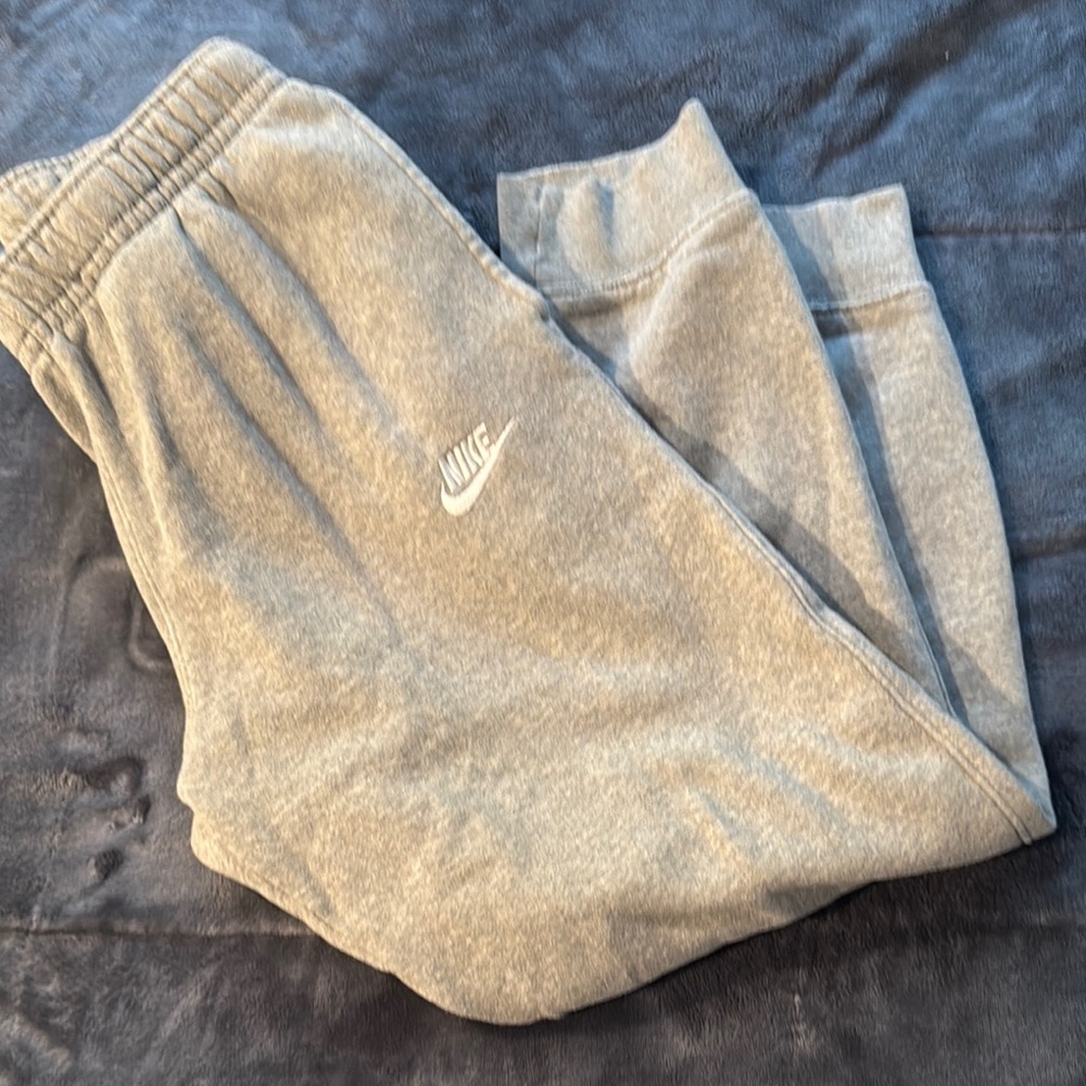 Nike Gray Sweatpants Relaxed Fit Cotton Blend